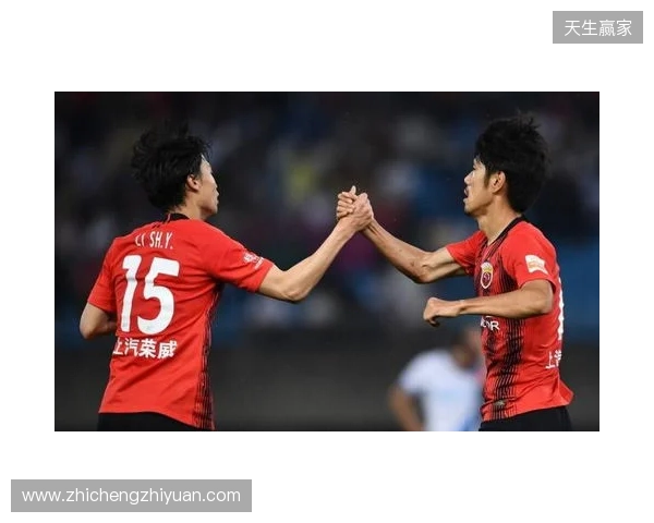 半场-玉昆暂3-0泰山 奥斯卡双响卡约闪击克雷桑中框+失误被断